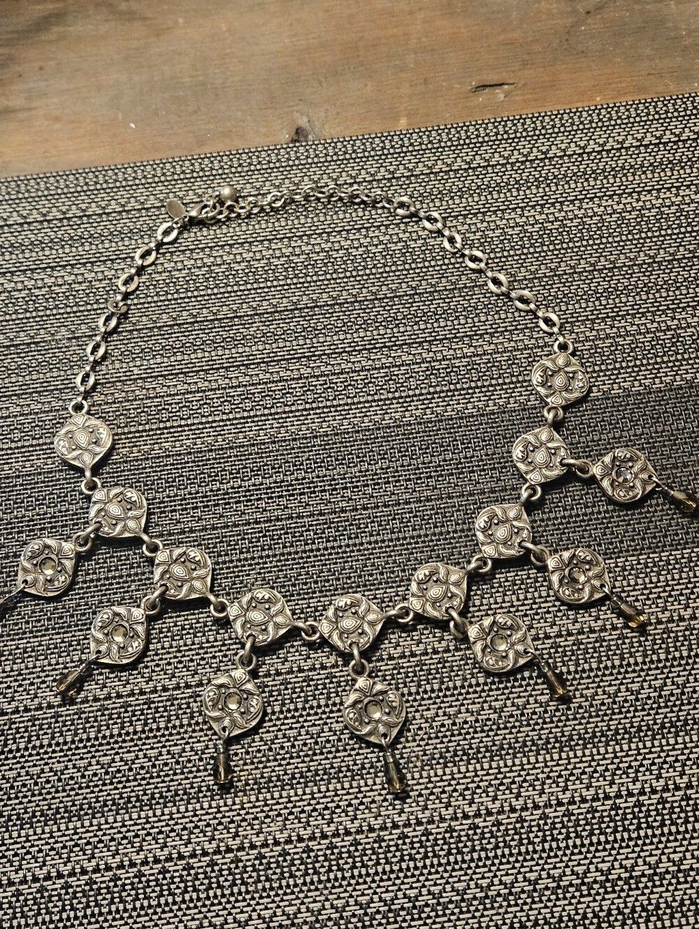 STUNNING CHICOS BIB NECKLACE.WEIGHTY W/REAL CRYSTAL DROPLETS&INSET.MAY BE PEWTER